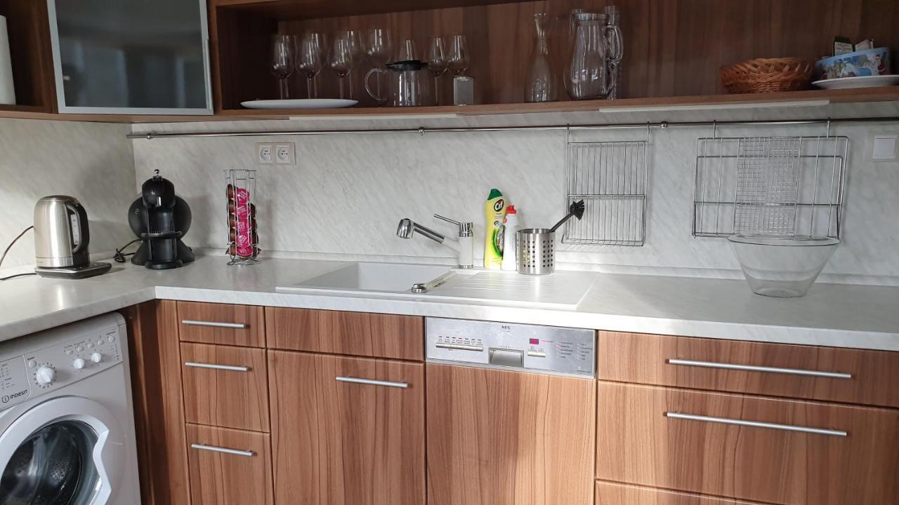 Apartmany Eddy ロキトニツェ・ナト・イゼロウ エクステリア 写真